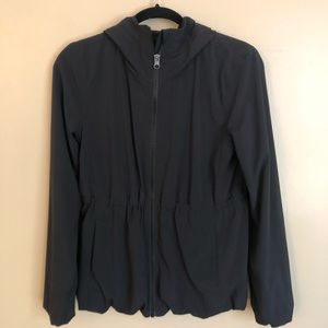 Lululemon Cinched waist zip up rain jacket